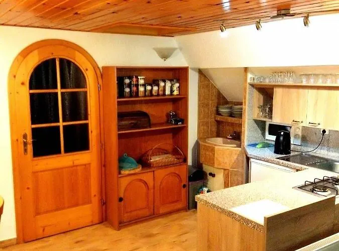 Pod Bukem Apartamento Bystrice (Moravia-Silesia)